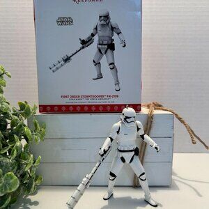 NIB 2017 HALLMARK KEEPSAKE ORNAMENT STAR WARS FIRST ORDER STORMTROOPER FN-2199